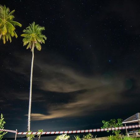 Rafflesia Resort Lundu エクステリア 写真